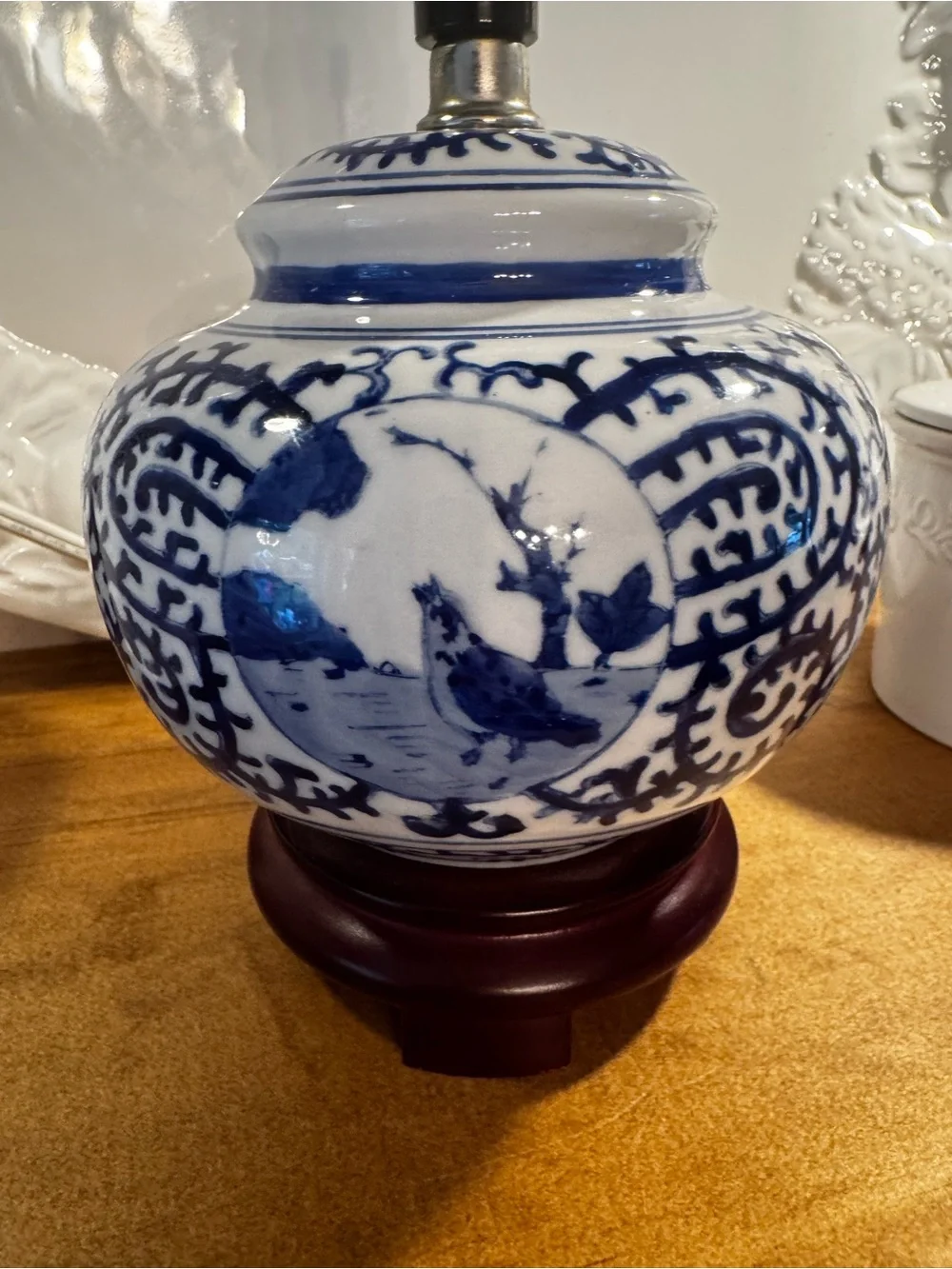 Mid-century Chinoiserie Asian Petite Blue and White Ginger Jar Table Lamp 9”